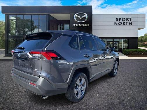 2024 Toyota RAV4 Hybrid LE