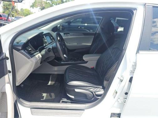 2019 Hyundai SONATA SE