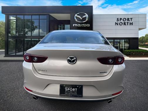 2022 Mazda Mazda3 FWD w/Preferred Package