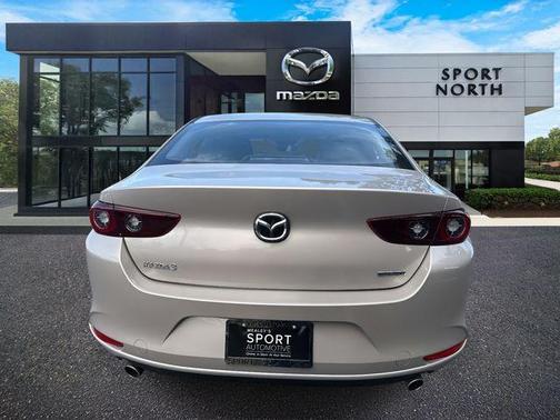 2022 Mazda Mazda3 FWD w/Preferred Package