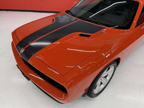 2009 Dodge Challenger SRT8