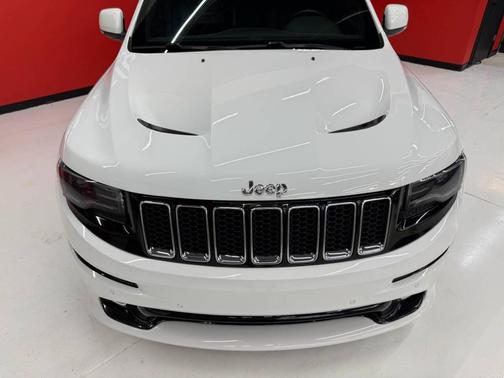 2016 Jeep Grand Cherokee SRT