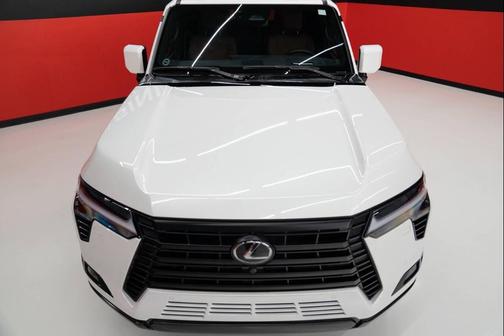 Eminent White Pearl 2024 Lexus GX 550 Luxury+