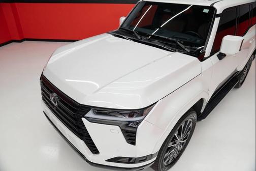 Eminent White Pearl 2024 Lexus GX 550 Luxury+