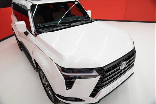 Eminent White Pearl 2024 Lexus GX 550 Luxury+