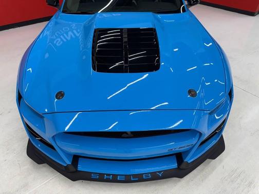 2021 Ford Shelby GT500 Base