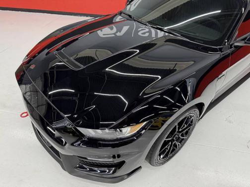 2019 Ford Shelby GT350 Base