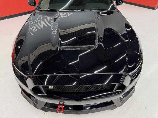 2019 Ford Shelby GT350 Base