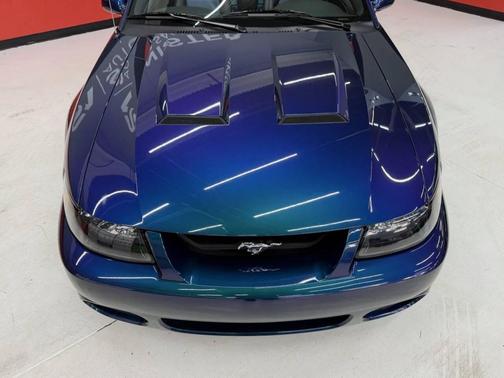 2004 Ford Mustang SVT Cobra