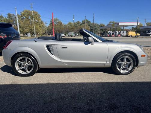 2003 Toyota MR2 Base 2dr Convertible