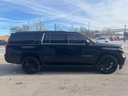 2020 Chevrolet Suburban LT