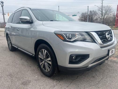 2020 Nissan Pathfinder SL 4WD
