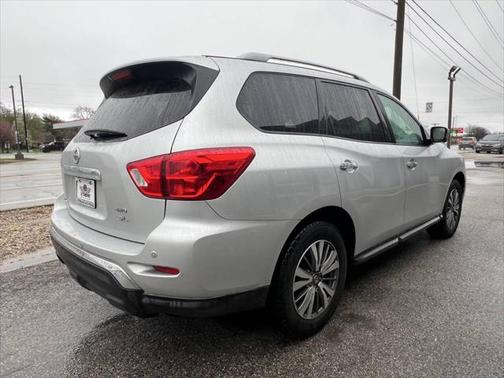 2020 Nissan Pathfinder SL 4WD
