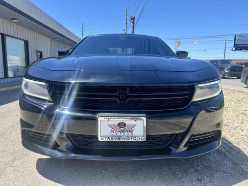 Pitch Black Clearcoat 2019 Dodge Charger SXT