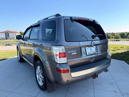 Sterling Gray Metallic 2010 Mercury Mariner Premier