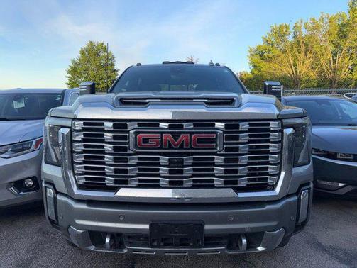 Sterling Metallic 2024 GMC Sierra 3500 Denali
