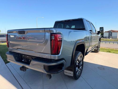 Sterling Metallic 2024 GMC Sierra 3500 Denali
