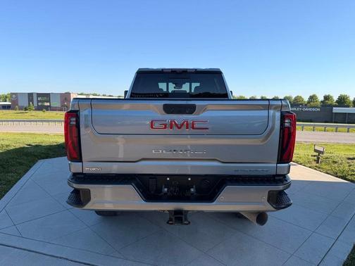 Sterling Metallic 2024 GMC Sierra 3500 Denali