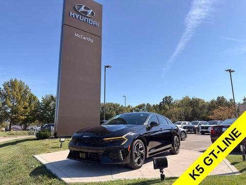 Aurora Black Pearl 2025 Kia K5 GT-Line