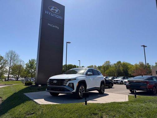 Creamy White Pearl 2026 Hyundai TUCSON Hybrid SEL Convenience