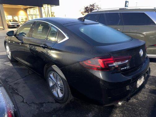 Ebony Twilight Metallic 2018 Buick Regal Sportback Preferred