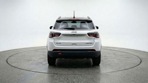 Bright White Clearcoat 2025 Jeep Compass Trailhawk