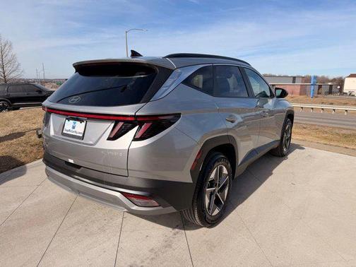 Shimmering Silver 2025 Hyundai TUCSON Hybrid SEL Convenience