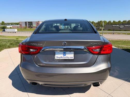 Gun Metallic 2016 Nissan Maxima 3.5 Platinum