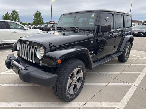 Black Clearcoat 2017 Jeep Wrangler Unlimited Sahara