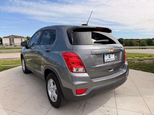 Satin Steel Metallic 2020 Chevrolet Trax LS