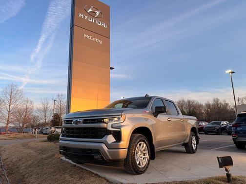 Sterling Gray Metallic 2023 Chevrolet Silverado 1500 RST