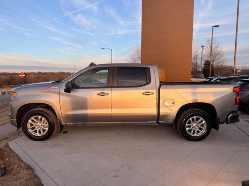 Sterling Gray Metallic 2023 Chevrolet Silverado 1500 RST