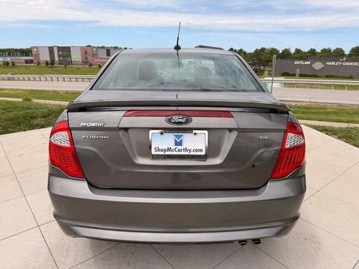 Gray 2010 Ford Fusion SE