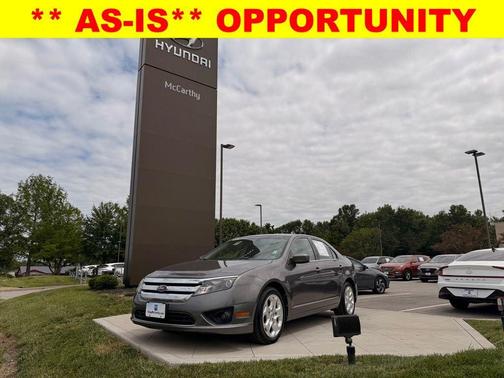 Gray 2010 Ford Fusion SE
