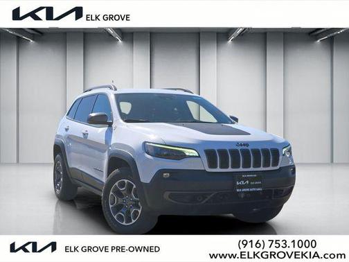 Bright White Clearcoat 2021 Jeep Cherokee Trailhawk