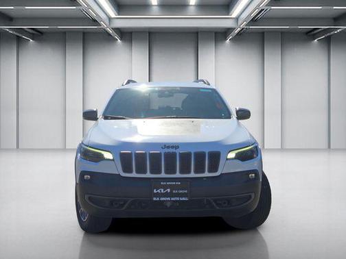 Bright White Clearcoat 2021 Jeep Cherokee Trailhawk
