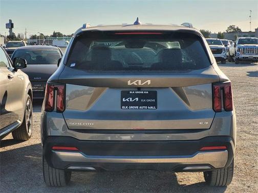 2025 Kia Sorento Hybrid EX