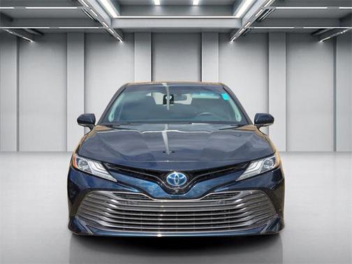 2018 Toyota Camry Hybrid XLE