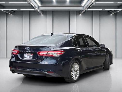2018 Toyota Camry Hybrid XLE