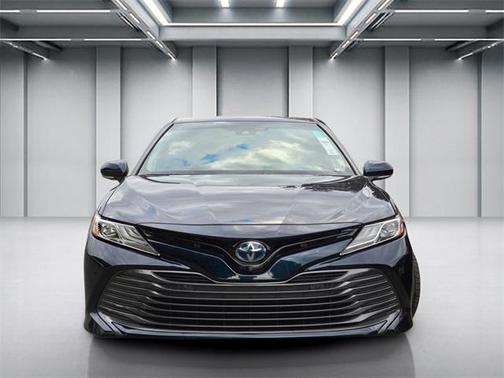 2018 Toyota Camry Hybrid XLE