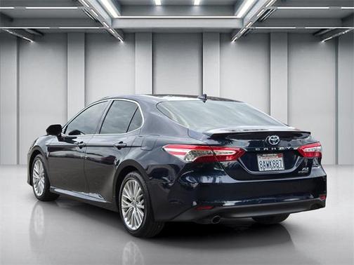 2018 Toyota Camry Hybrid XLE