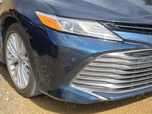 2018 Toyota Camry Hybrid XLE