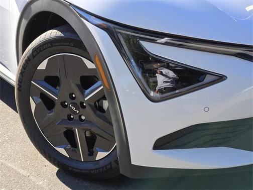 2025 Kia EV6 Light Long Range