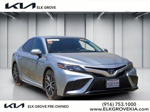 Celestial Silver Metallic 2023 Toyota Camry SE