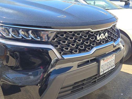 Ebony Black 2023 Kia Sorento LX