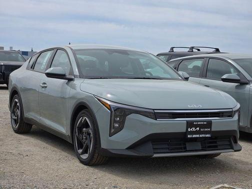 2026 Kia K4 EX