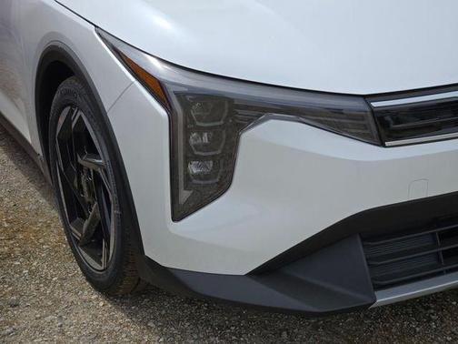 Snow White Pearl 2026 Kia K4 EX