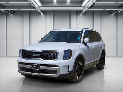 Glacial White Pearl 2023 Kia Telluride EX