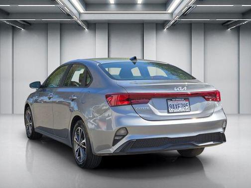 Steel Gray 2022 Kia Forte LXS