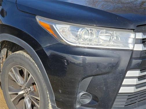 2018 Toyota Highlander LE